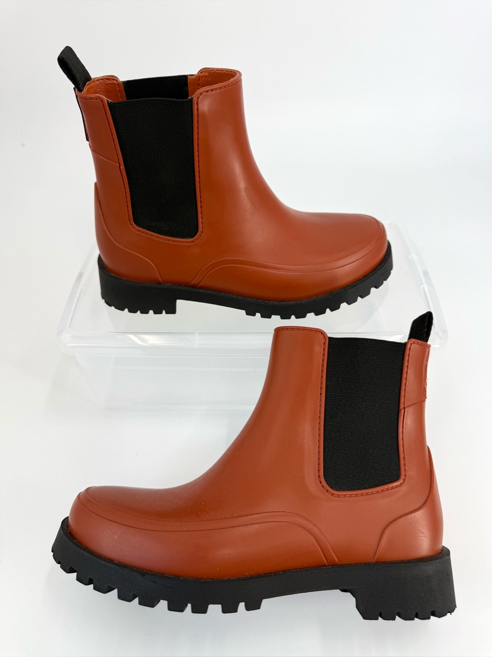 Bernardo Addison Chelsea Rain Boots Chunky Lug Sole Terracotta Orange, Size 7